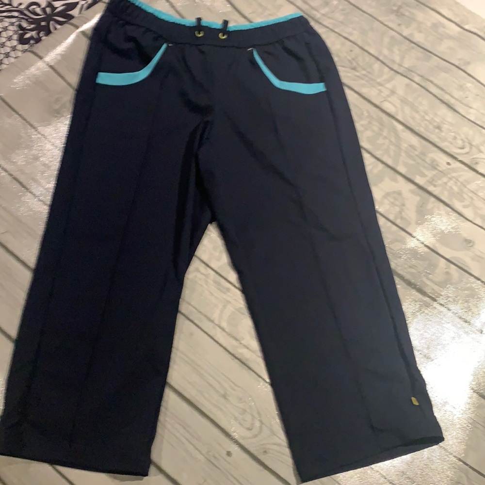 Athletic capris